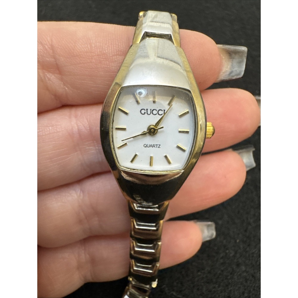 Gucci Quartz Stainless Steel Ladies Watch Series 90001 Luxury Watch Vintage